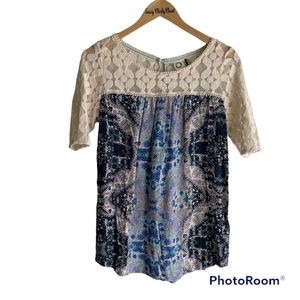 Anthropologie Akemi +Kin Maite Ladies‎ Blue Lace Career Blouse, M